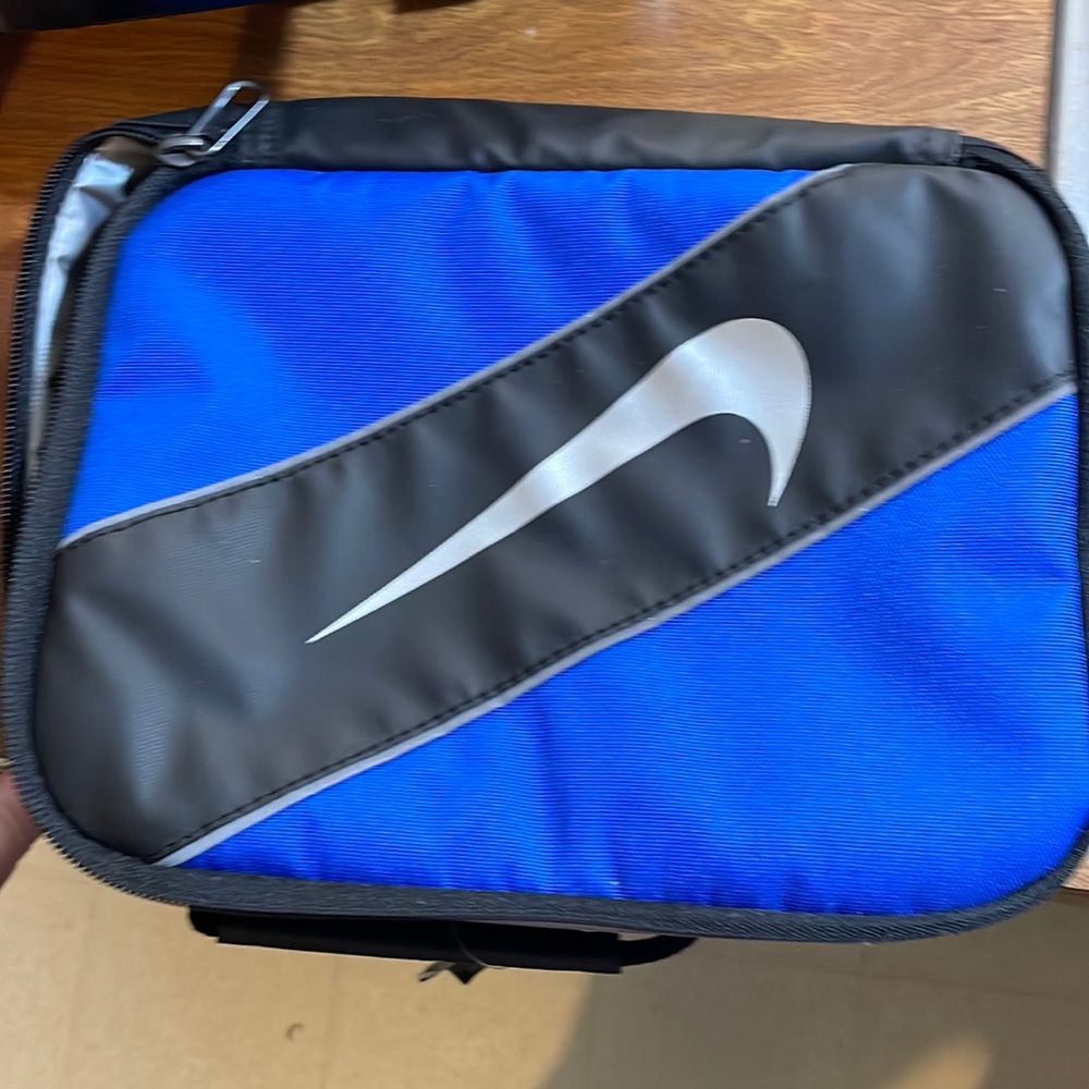 Nike lunch box